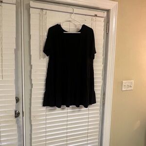 Zenana Outfitters Black Short Sleeve Tee
